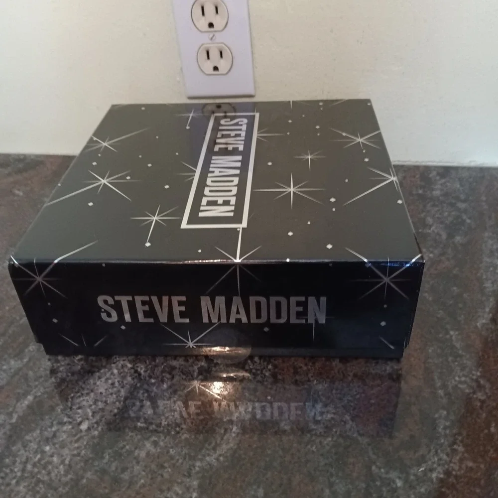 Steve Madden steve madden